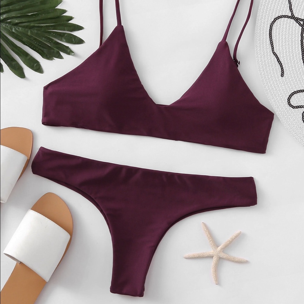 Plunge Neckline Bikini! 👙